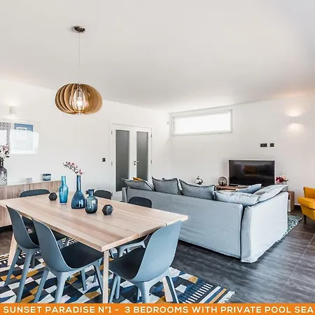 Βίλα Sunset Paradise - Luxury With Private Pool, Sea View & Rooftop